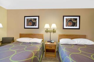 Super 8 by Wyndham Lewisburg - Lewisburg - 6