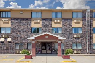 Super 8 by Wyndham Evansville East - Evansville - 8