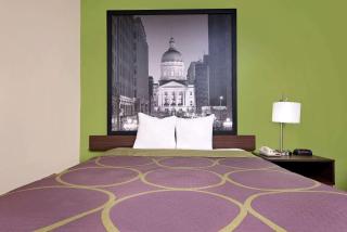 Super 8 by Wyndham Muncie/Ball St. College Area - Muncie - 6