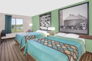 Super 8 by Wyndham Beaver Dam - Beaver Dam - 3