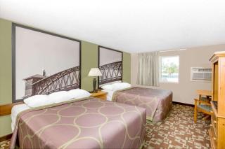 Super 8 by Wyndham Kearney - Kearney - 3