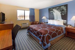 Super 8 by Wyndham Janesville - Janesville - 5