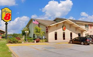 Super 8 by Wyndham Keokuk - Keokuk - 9