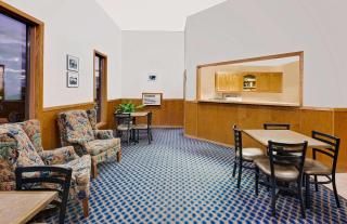 Super 8 by Wyndham Keokuk - Keokuk - 8