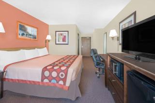 Super 8 by Wyndham Ottumwa - Ottumwa - 1