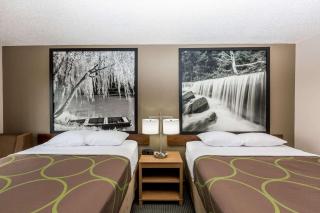 Super 8 by Wyndham Hays KS - Hays - 3