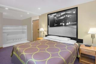 Super 8 by Wyndham Knoxville - Knoxville - 6