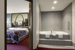 Super 8 by Wyndham Cuba - Cuba - 3