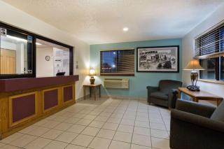 Super 8 by Wyndham Lexington Park/California Area - California - 7