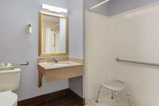 Super 8 by Wyndham Havre De Grace Aberdeen Area - 3