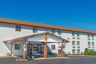 Super 8 by Wyndham Sullivan - Sullivan - 0