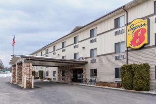 Super 8 by Wyndham Kalispell Glacier National Park - Kalispell - 0