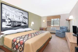 Super 8 by Wyndham Winner SD - 6