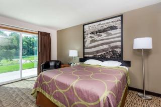 Super 8 by Wyndham Platteville - Platteville - 8
