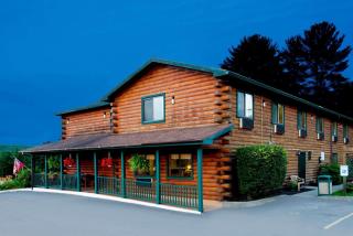 Super 8 by Wyndham Lake George/Warrensburg Area - Warrensburg - 0