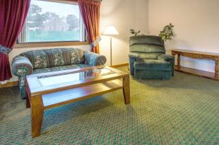 Super 8 by Wyndham Hartford WI - Hartford - 8
