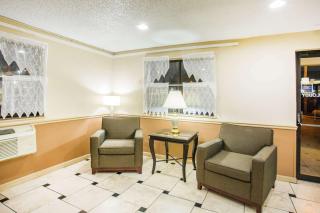 Super 8 by Wyndham Harrisonburg - Harrisonburg - 7
