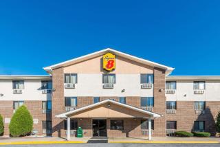 Super 8 by Wyndham Front Royal - Front Royal - 0