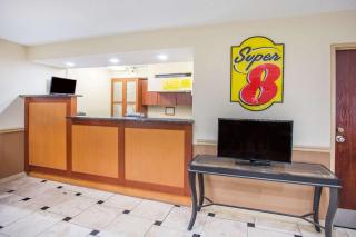 Super 8 by Wyndham Harrisonburg - Harrisonburg - 8