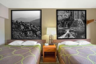 Super 8 by Wyndham Abingdon VA - Abingdon - 2