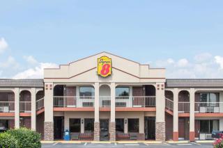 Super 8 by Wyndham Wytheville - 0