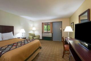 Super 8 by Wyndham White River Junction - White River Junction - 7