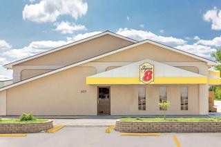 Super 8 by Wyndham Norfolk - Norfolk - 8