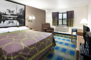 Super 8 by Wyndham Columbus - Columbus - 2
