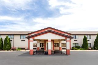 Super 8 by Wyndham Plymouth - 8