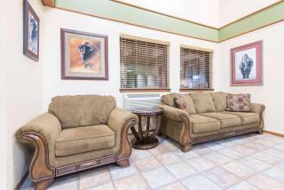 Super 8 by Wyndham Buffalo - Buffalo - 7