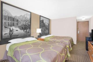 Super 8 by Wyndham Riverton - Riverton - 4