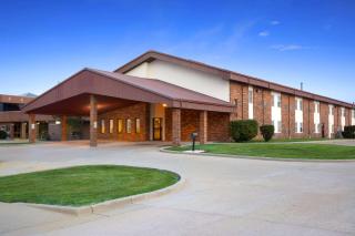 Super 8 by Wyndham Tuscola - 0