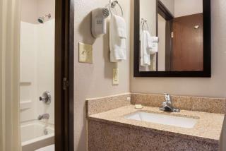 Super 8 by Wyndham Rantoul - 5
