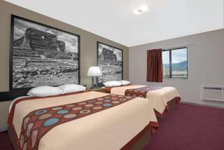 Super 8 by Wyndham Taos - Taos - 5