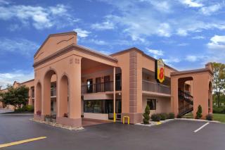 Super 8 by Wyndham Knoxville West/Farragut - Knoxville - 9