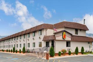 Super 8 by Wyndham Ogden, Utah - Ogden - 0