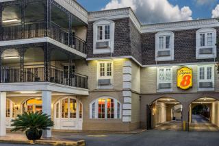Super 8 by Wyndham New Orleans - New Orleans - 1