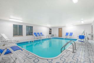 Super 8 by Wyndham Vincennes - Vincennes - 7