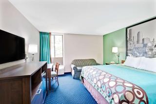 Super 8 by Wyndham Brockton - Brockton - 2