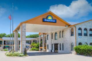Days Inn Windcrest by Wyndham San Antonio - San Antonio - 6