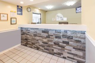 Days Inn by Wyndham Kent - Akron - Kent - 8
