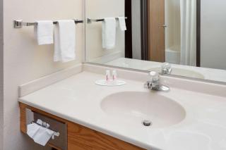 Super 8 by Wyndham Pekin/Peoria Area - Pekin - 1