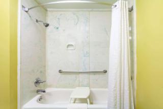 Super 8 by Wyndham Morristown/South - Morristown - 2