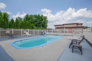 Super 8 by Wyndham Carlisle North - Carlisle - 5