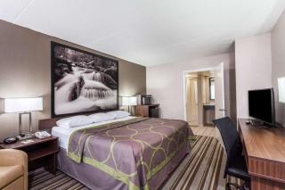 Super 8 by Wyndham Pigeon Forge-Emert St - Pigeon Forge - 1