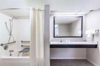 Super 8 by Wyndham Pigeon Forge-Emert St - Pigeon Forge - 6