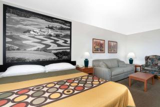 Super 8 by Wyndham Sparta - Sparta - 4