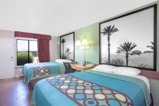Super 8 by Wyndham Barstow - Barstow - 6