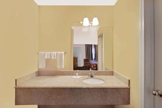 Super 8 by Wyndham Siloam Springs - Siloam Springs - 5