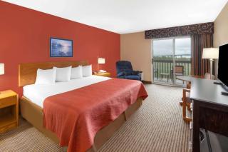 Super 8 by Wyndham St. Ignace - Saint Ignace - 3